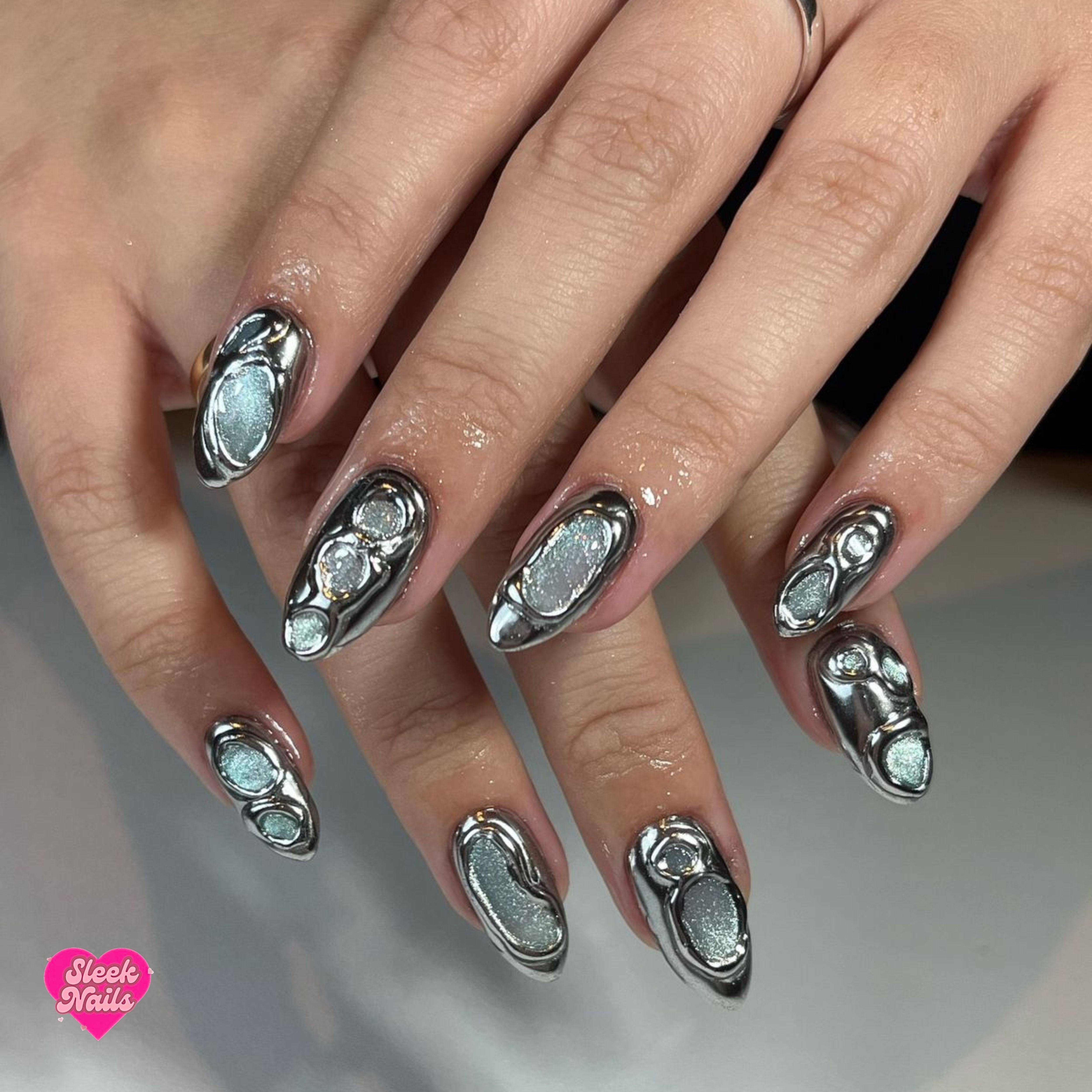 Cateye Nail
